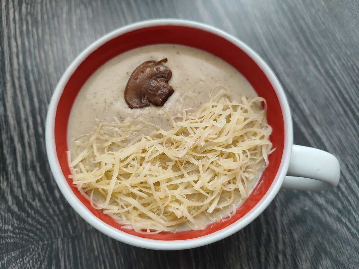 Крысам можно пюре. Крыса в тарелке. Таблица рациона питания крыс. Что нельзя крысам. Детское питание крысам.