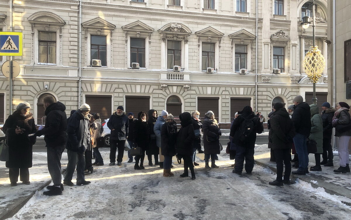 знаменная группа на параде. день победы брянск. военная техника на баррикадной. парад уборочной техники. репетиция парада победы в москве.