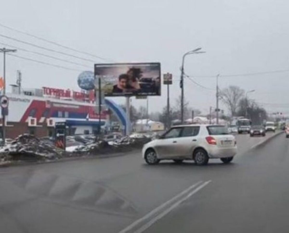 На Карачевском шоссе теперь нельзя поворачивать через встречные потоки,  однако орловцы еще не привыкли к изменениям | «Орловские новости» | Дзен