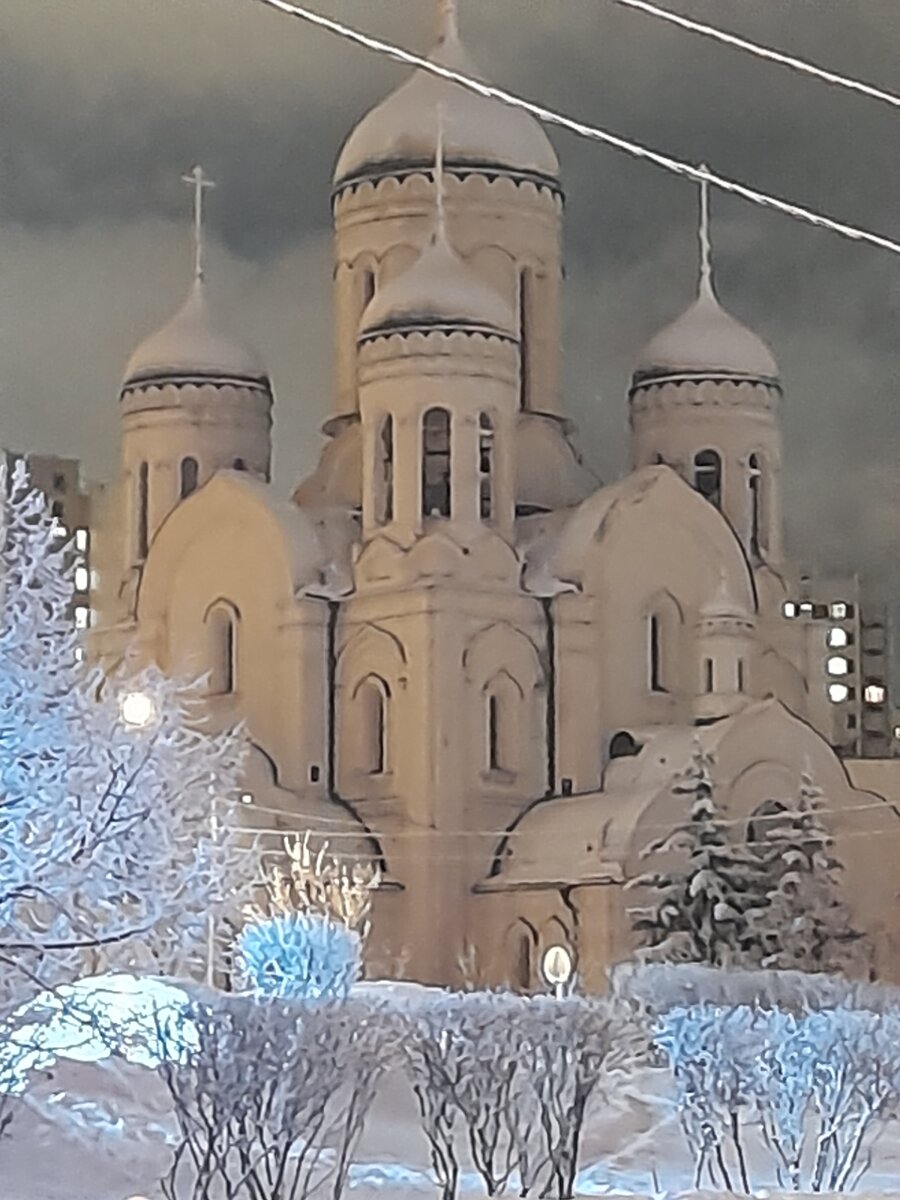 Москва , м. Марьино , Церковь иконы Божией Матери Утоли моя печали