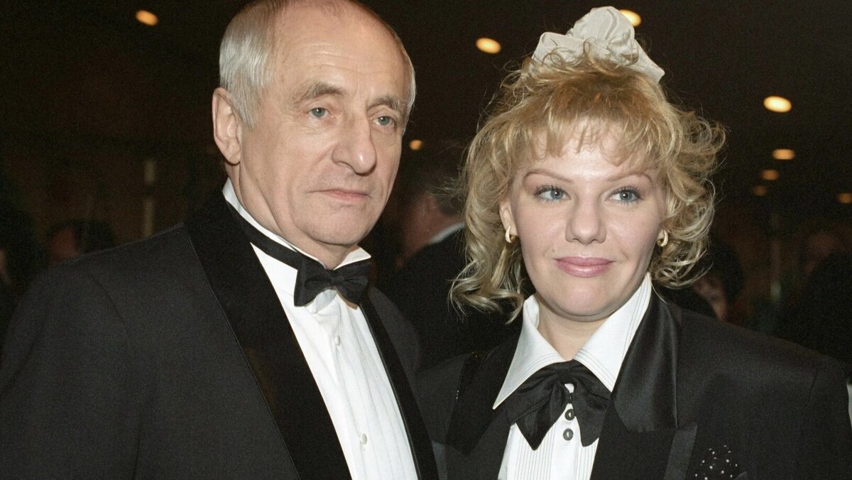 ...её присутствие в театре «угадывалось» задолго до того, как девушка получила профильное образование.