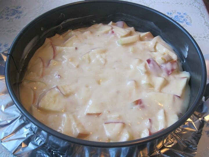 Шарлотка до выпекания