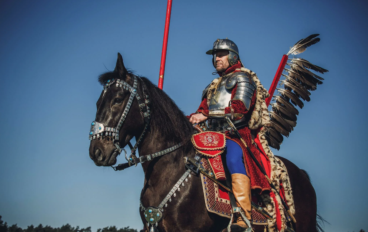 Winged hussars. Польские крылатые гусары. Крылатые гусары речи Посполитой реконструкция. Крылатые гусары речи Посполитой. Доспехи польских крылатых Гусар.