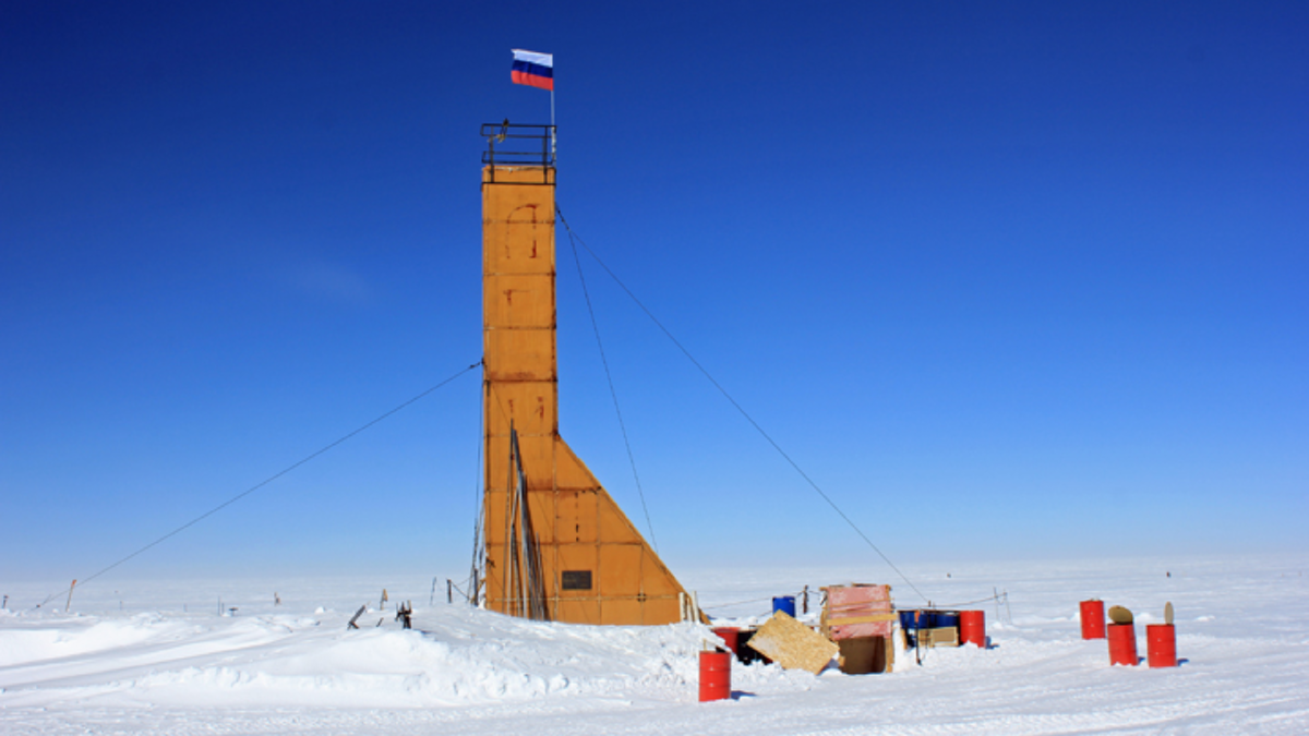 Комплекс бурова. Антарктическая научная станция Восток. Восток-1 (антарктическая станция). Станция Восток Антарктида. Восток 2 Полярная станция.