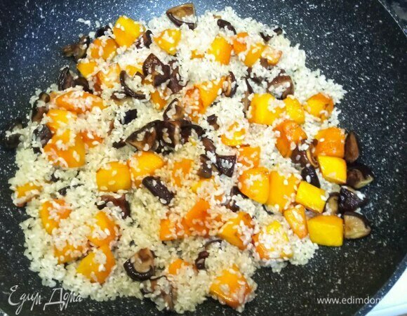 как приготовить рис с тыквой. пшенно рисовая каша. как приготовить рис с тыквой. пшённая каша с тыквой на молоке в мультиварке. как приготовить рис с тыквой.