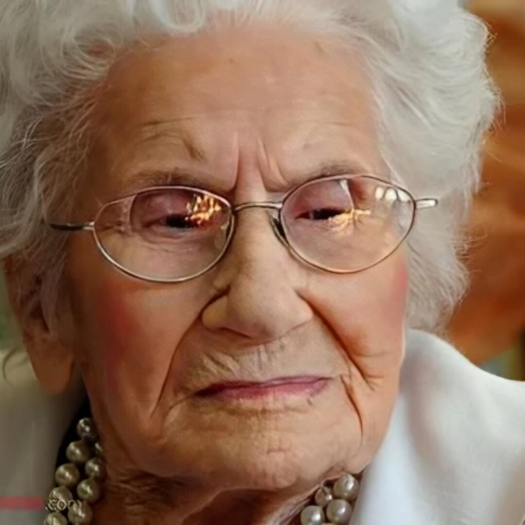 Среди старых людей больше. Бесси Купер (1896 - ). Бесси Купер 116 лет. Бесси Хендрикс. Женщины долгожители.