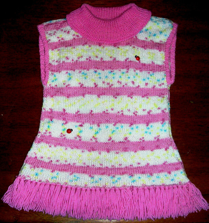 Фото автора. Маленькое пончо для Даши