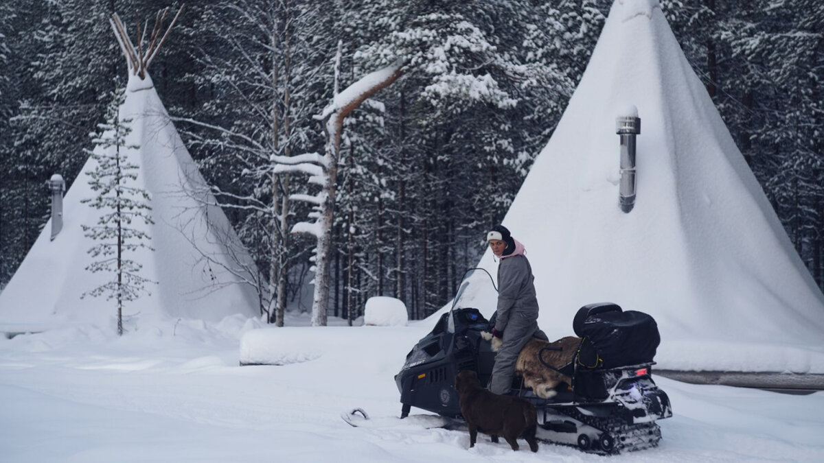 Корпорация развития Дальнего Востока и Арктики (КРДВ). В период новогодних праздников сахалинская база «Айна Тур» приняла «на гектарах» более 500 человек