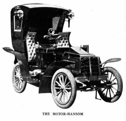 Примерно такая красота 1903 года выпуска. Первое ветровое стекло появится только в 1910 году. И то сначала его поставят исключительно для защиты водителя от дорожной пыли. Источник: https://ru.wikipedia.org/wiki/История_автомобиля#/media/Файл:Motor-Hansom.jpg