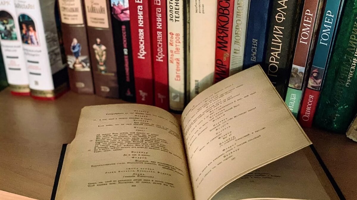     С недавних пор появилась тенденция переворачивать исторические факты о Карелии с ног на голову, спекулируя на тяжелых событиях на территории республики. Как и кем сохраняются достоверные данные о периоде оккупации региона — в нашем материале.