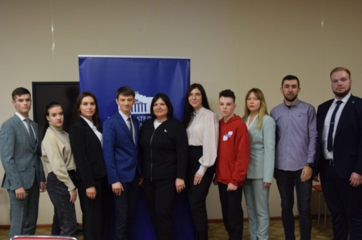    Молодые донские парламентарии решили вместе создать будущее в регионе