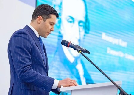    Губернатор Калининградской области обвинил Канта в мировом хаосе и конфликте на Украине