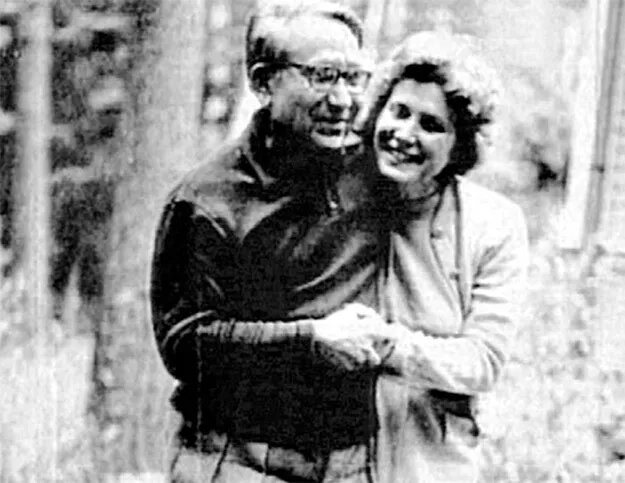  Аллилуева с  Сингхом. Снимок с novochag