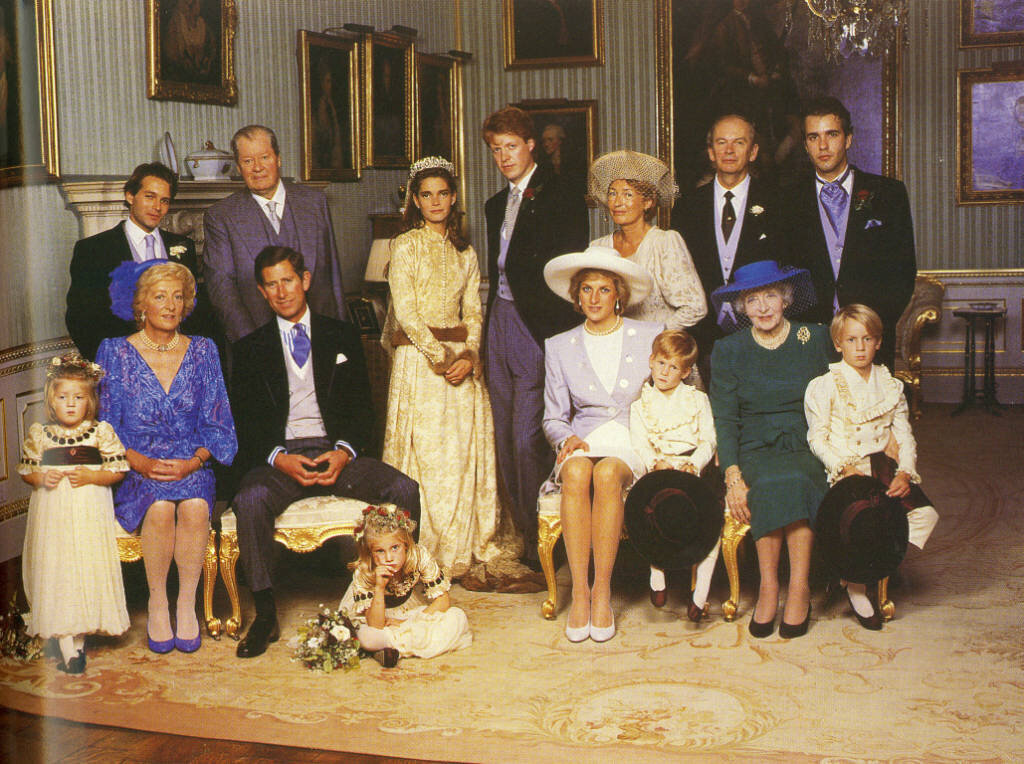 самые известные принцессы. самые известные принцессы. принцессы. парюра королевы. самые известные принцессы.