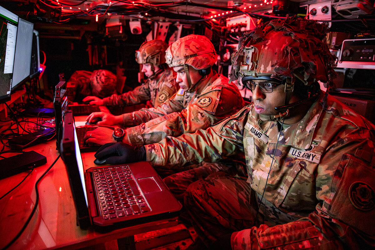 Сырский ранее занимался координацией взаимодействия с НАТО. Spc. William Kuang/Keystone Press Agency 