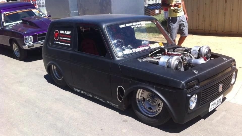 Уморительный тюнинг у автомобилей