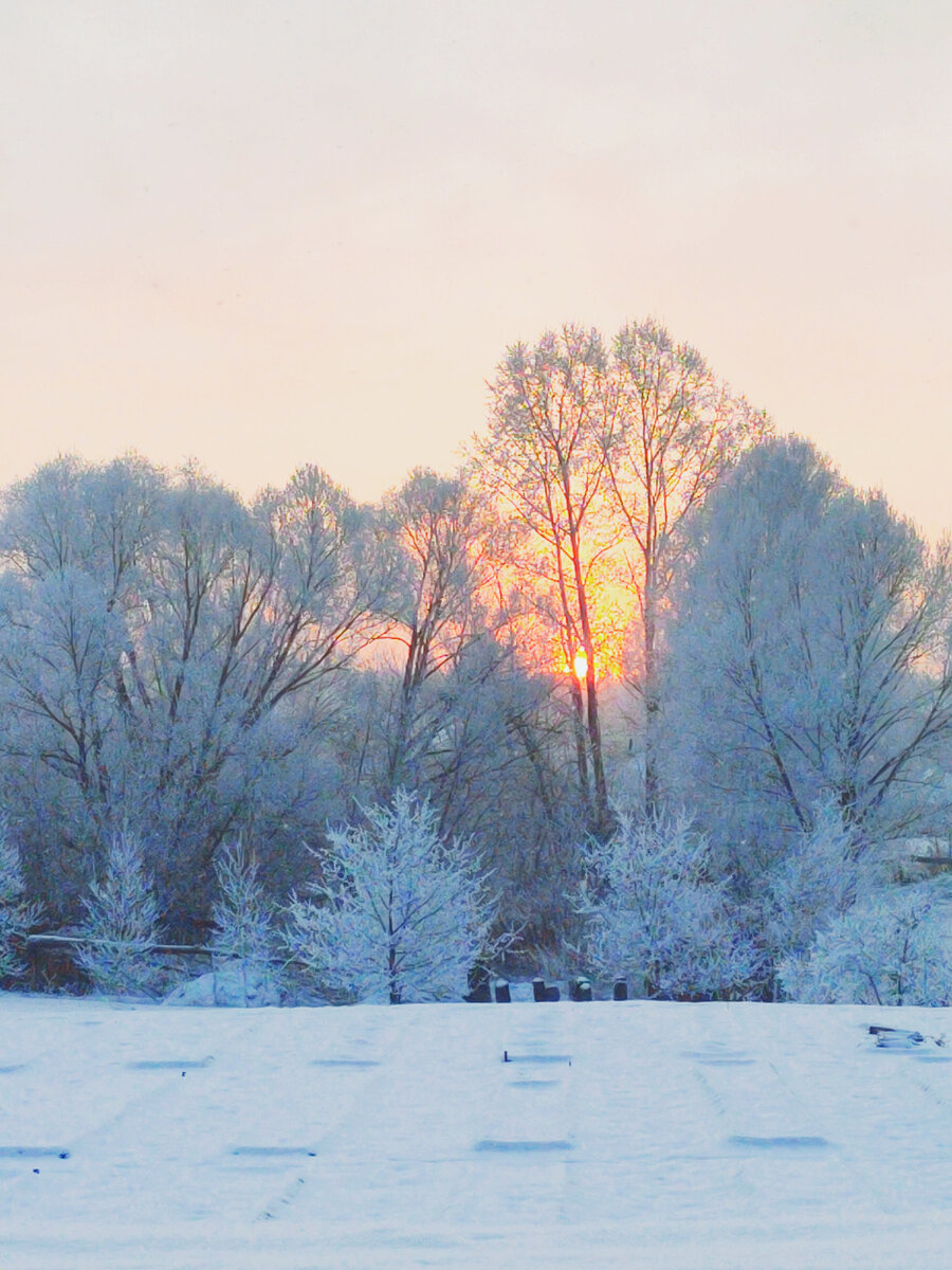 Этот рассвет уже был как-то, но он стоит того, чтобы ещё раз посмотреть. Фото автора.