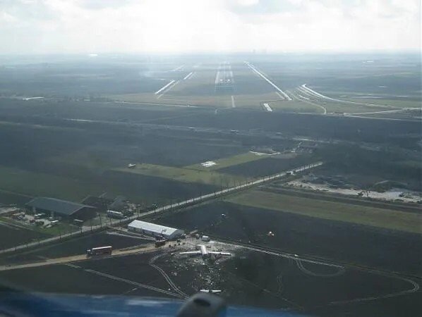 катастрофа рейса. катастрофа рейса. катастрофа рейса. авиакатастрофа в воздухе. авиакатастрофа в алма ате 2019.