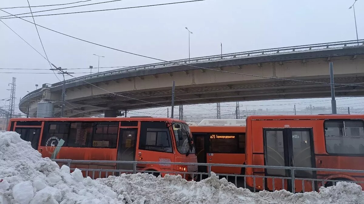     Движение четырех автобусов восстановят по Комсомольскому шоссе в Нижем Новгороде с 14 февраля. Об этом сообщили в Центре развития транспортных систем.
