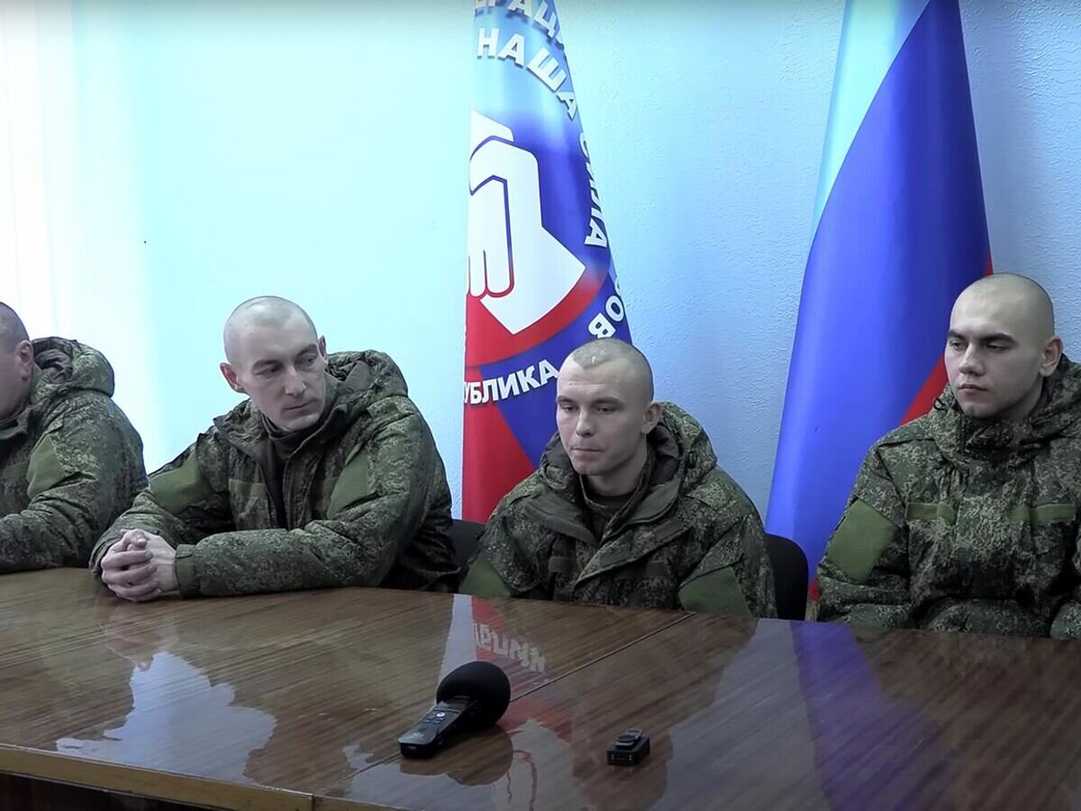    Кадр видео из репортажа Патрика Ланкастера о солдатах ВСУ, перешедших на сторону России© Patrick Lancaster/YouTube