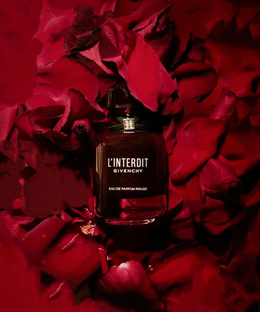 духи цветочные мисс диор. дне парфюм. мисс диор духи винтаж. Maison francis kurkdjian feminin pluriel. кристиан диор цветочные духи.