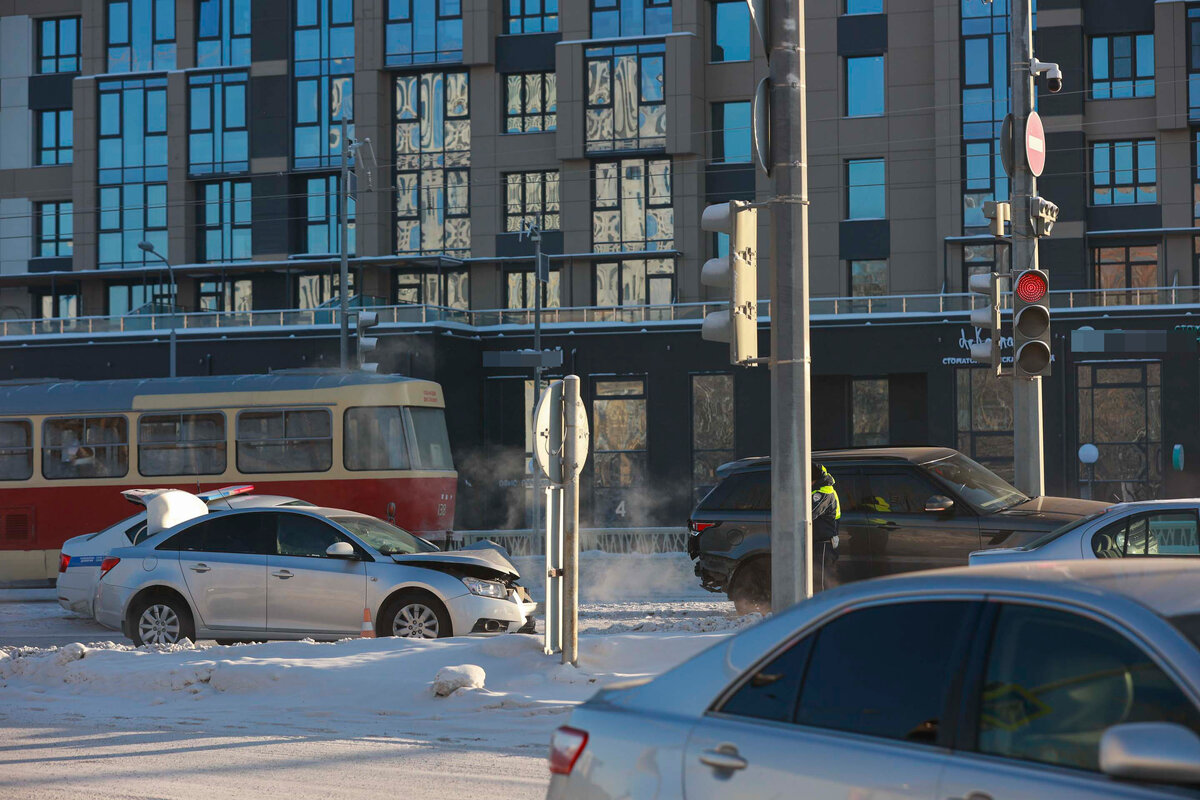 Юрист подчеркивает, что ДТП нужно оформлять, а не платить из своего кармана.  Фото: ФедералПресс / Иван Кабанов