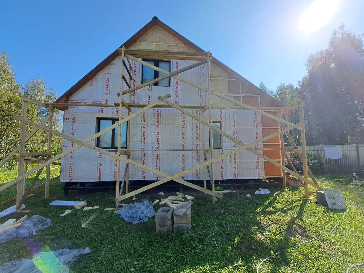 Утеплитель для стен. Дополнительное утепление дома. Rockwool утеплитель каменная вата. Утеплитель роквул мокрый фасад. Утеплить дачный домик.