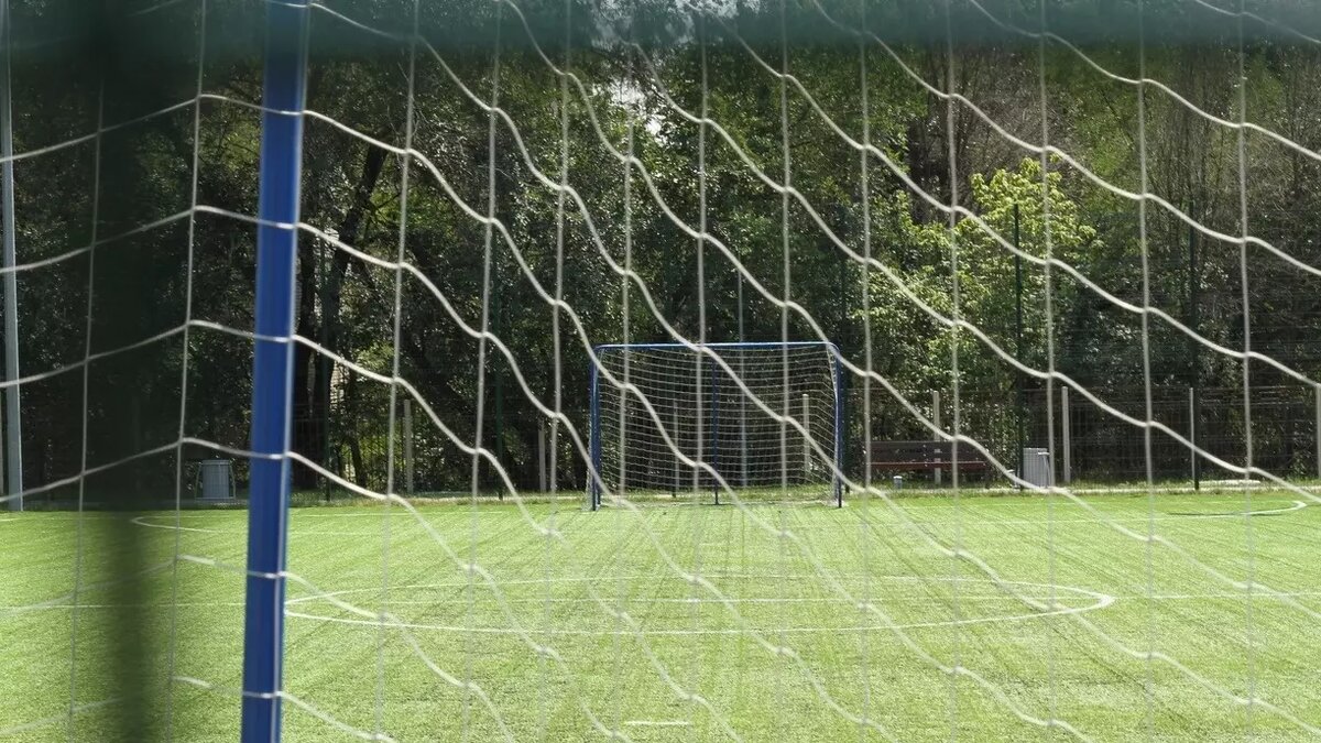     Житель Тюмени предстанет перед судят за падение футбольных ворот на 7-летнюю девочку. Материалы дела в суд переданы прокуратурой.