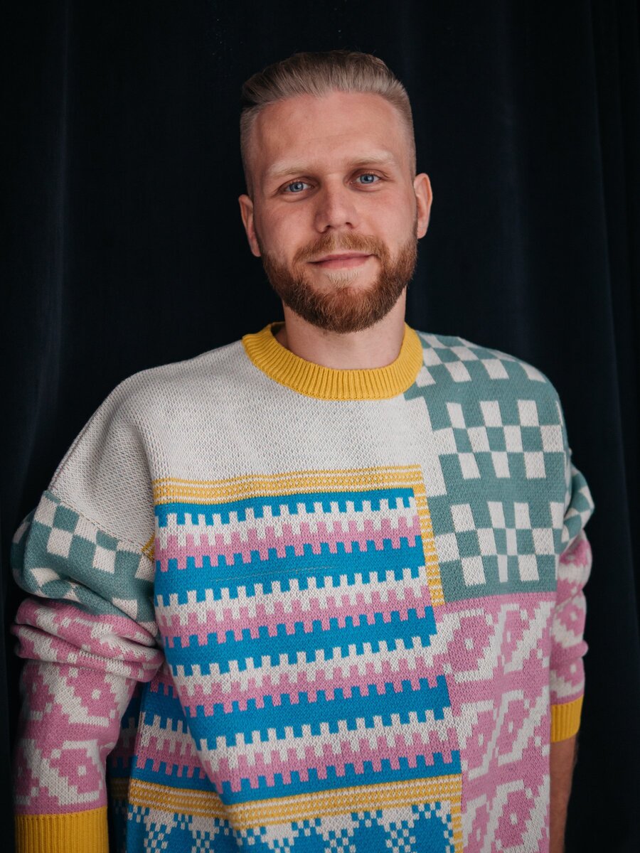 родерик из дун тынне гвинт. и игра и купец 4. настольные игры в русско народном стиле. рыцари и купцы. кки берсерк классический.