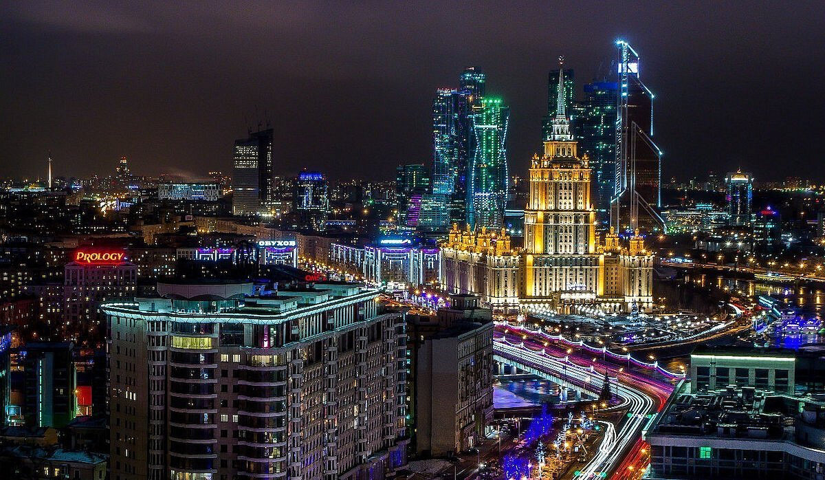 реки москвы. смоленская набережная москва с высоты. красивая москва. видео красивая москва. вечерняя экскурсия по москва реке на теплоходе.