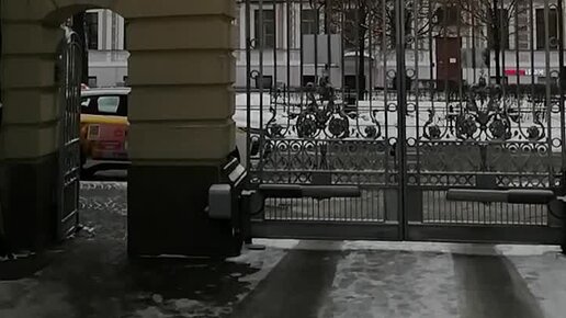 Посольство королевства испании в москве. Посольство испании в лондоне. Генеральное консульство испании в санкт-петербурге. Посольство испании в россии москва. Посольство испании большая никитская.