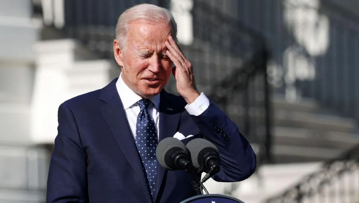 ладно ладно ладно мем. не скучайте без меня. неладно. ладно мем. николас кейдж мем да ладно.