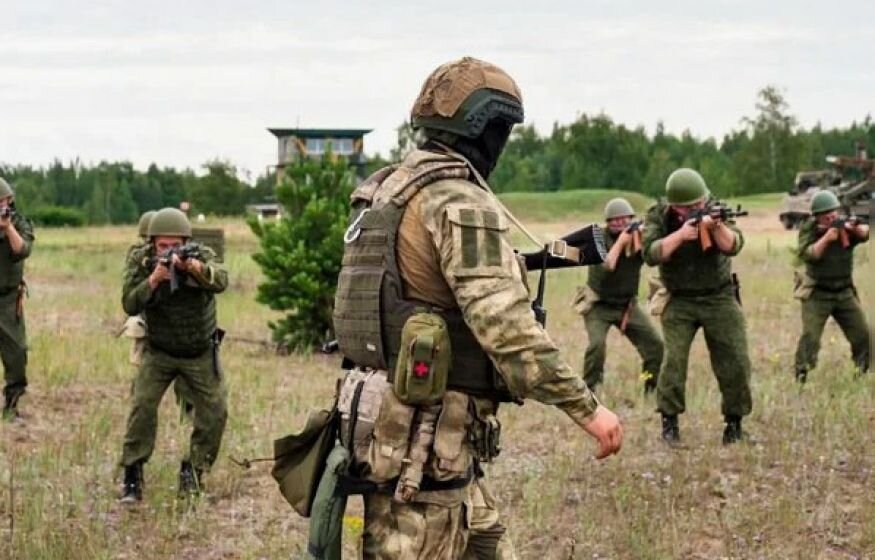    «Готовы уничтожать врага»: Что ЧВК «Вагнер» готовит на белорусской границе?