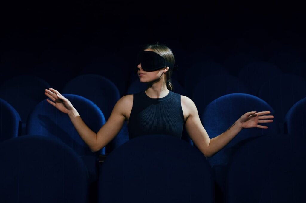 иммерсивный ужин. зеркало карлоса сантоса спектакль. иммерсивный театр сценарий. иммерсивный театр вернувшиеся. иммерсивный спектакль.