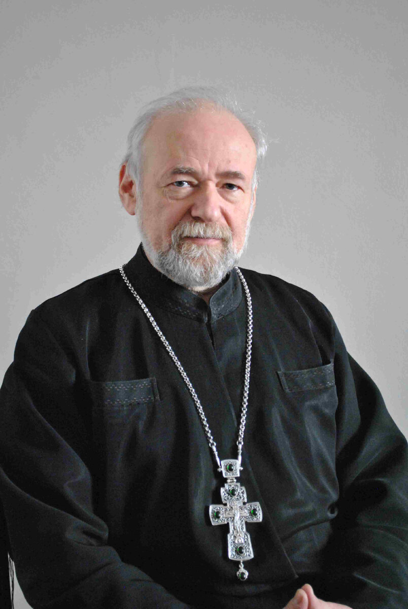 Протоиерей Александр Степанов (1956) - священнослужитель Русской Православной Церкви, настоятель храма святой великомученицы Анастасии Узорешительницы на Васильевском острове.