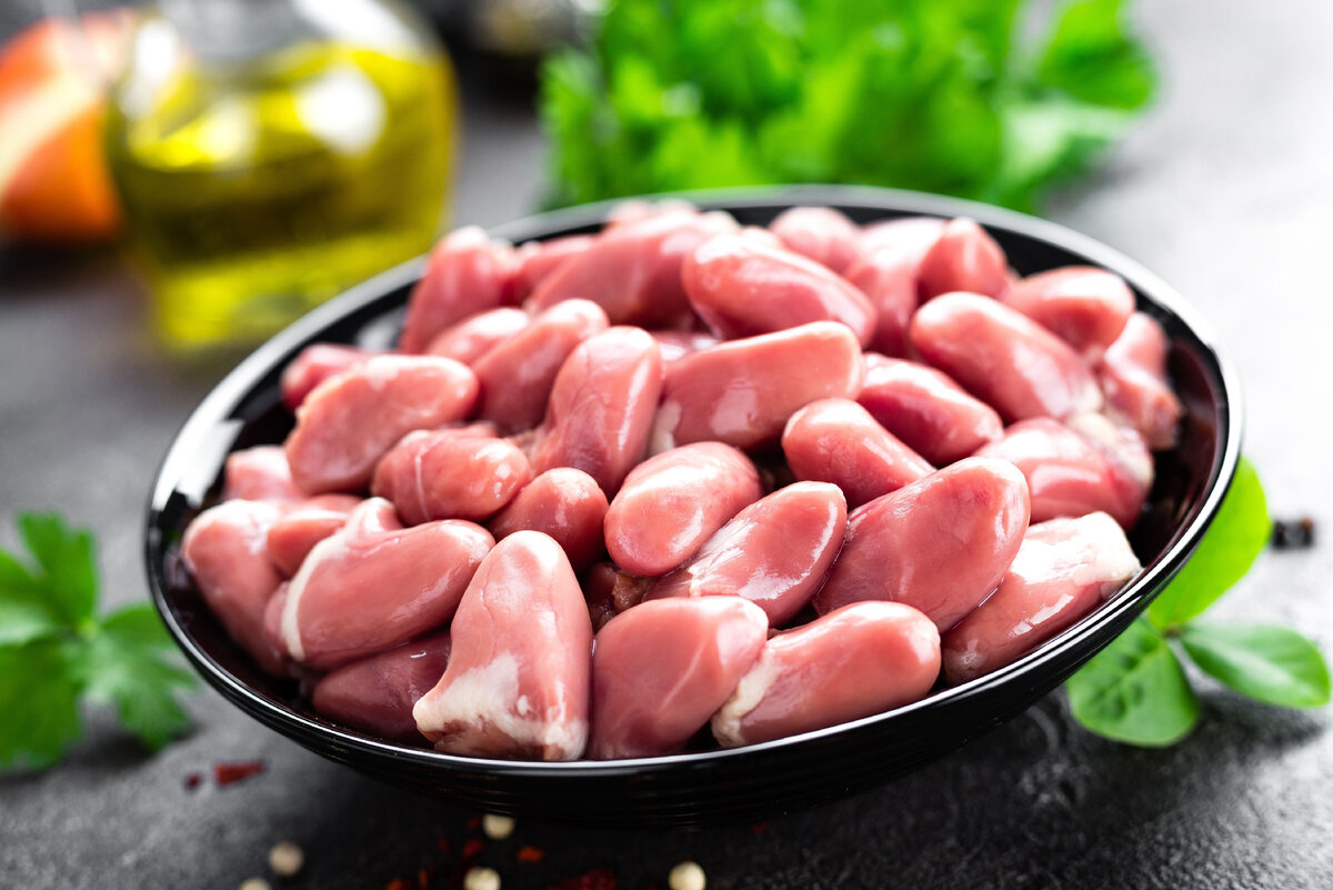 Tocanita de pipote si inimi de pui Food receipes, Food and drink, Food