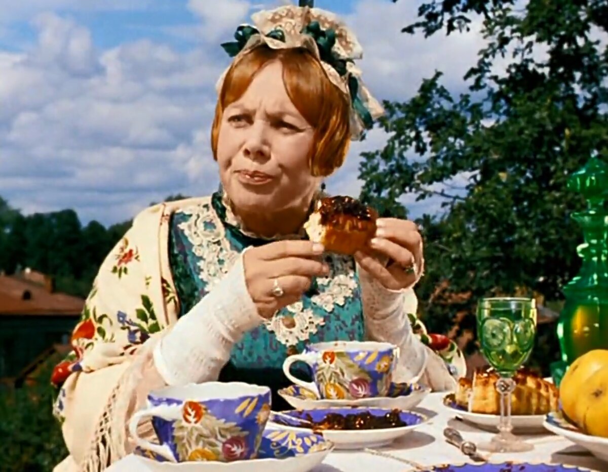 Кадр из фильма "Женитьба Бальзаминова"