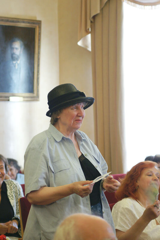 Поэт Ирэна Сергеева, "Публичная" б-ка СПб,  2010 г. Фото из архива автора