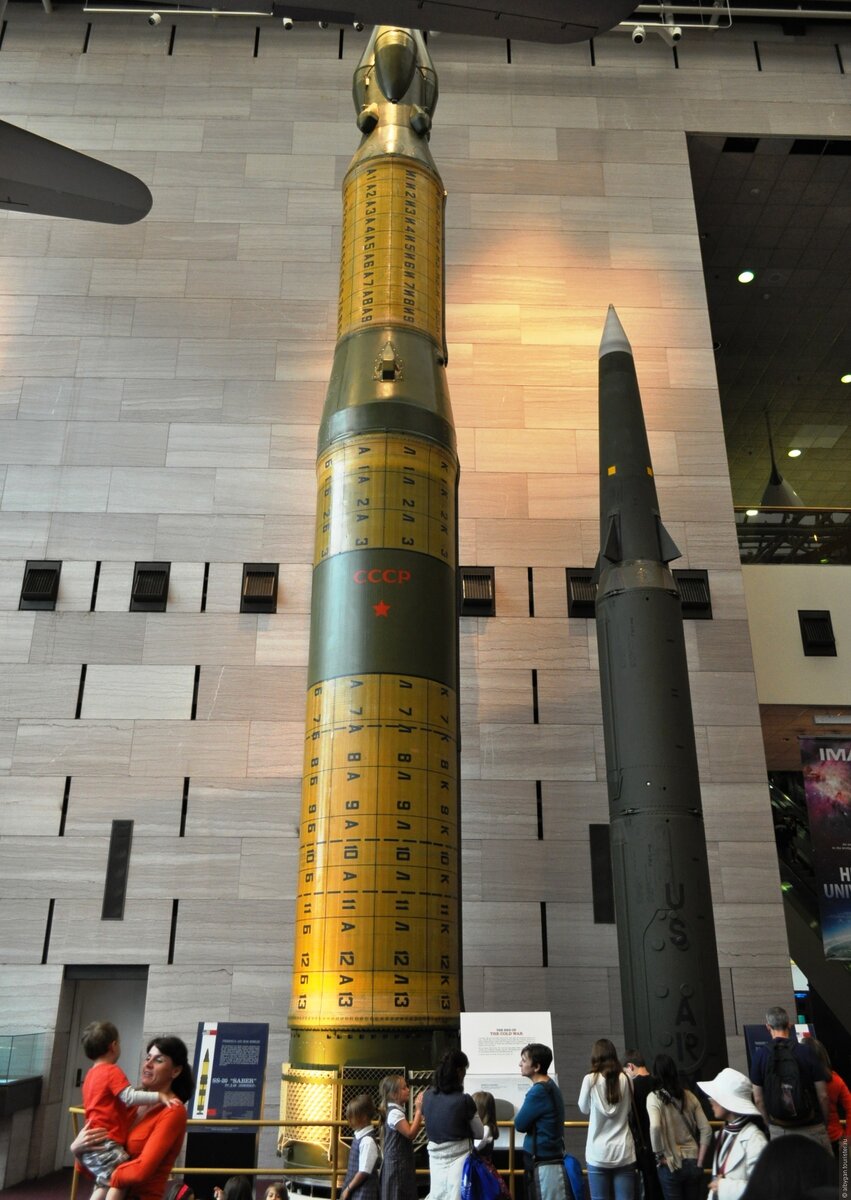 РСД-10 "Пионер" и миниатюрная Pershing II