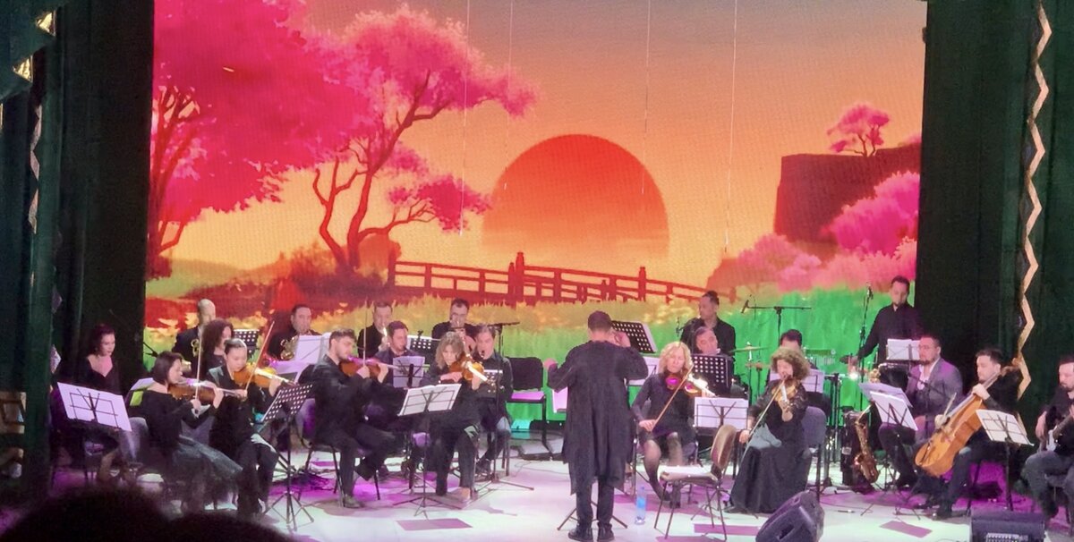 Прошу прощения за качество фото, но они вырезаны из видео с исполнением. Заглядываете в мой тгк, чтобы их увидеть) 