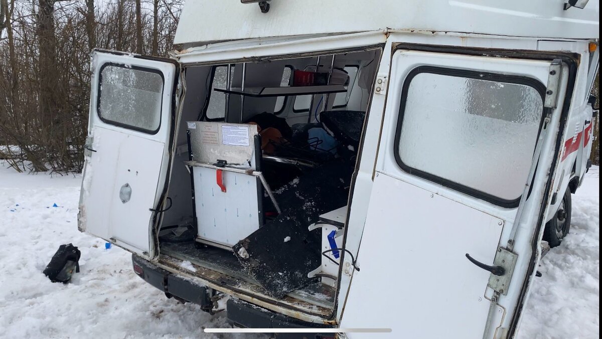 После аварии с фурой и школьным автобусом произошли еще два ДТП.  Фото: пресс-служба МВД