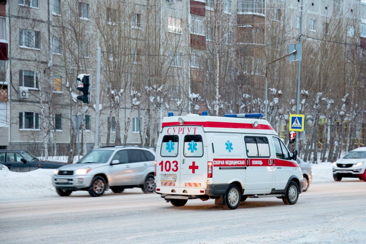    Госавтоинспекторы Сургута помогли спасти жизнь ребенка