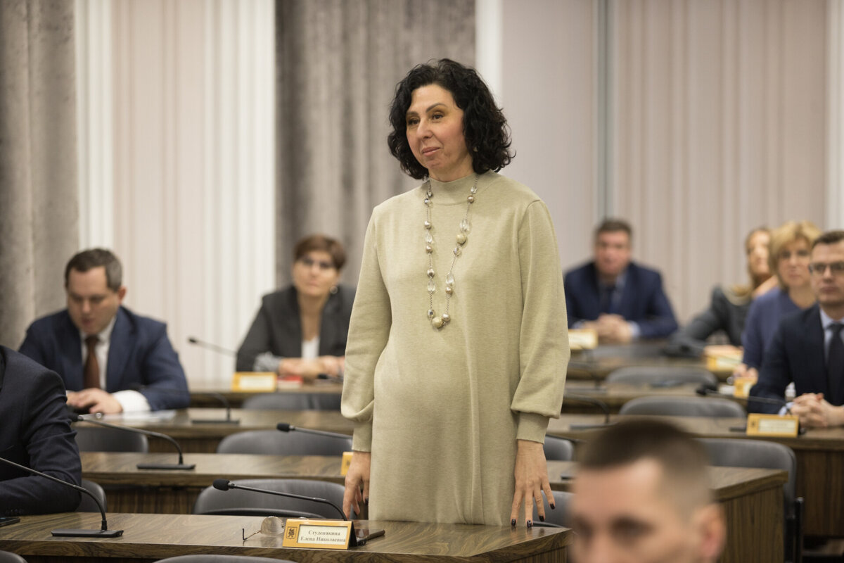 Новым начальником Управления ЗАГС Казани стала Елена Студеникина. Фото: kzn.ru