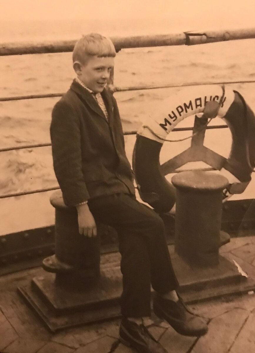 1967 год. Борт парохода И.Репин. Бывшая яхта Г.Геринга. На каникулы - фото автора.