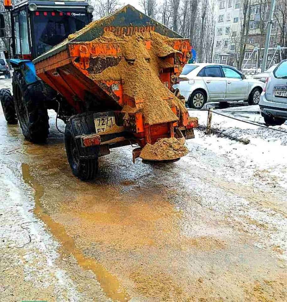 Борьба с чудовищным гололёдом в Воронеже продолжается | Горком36 | Воронеж  | Дзен