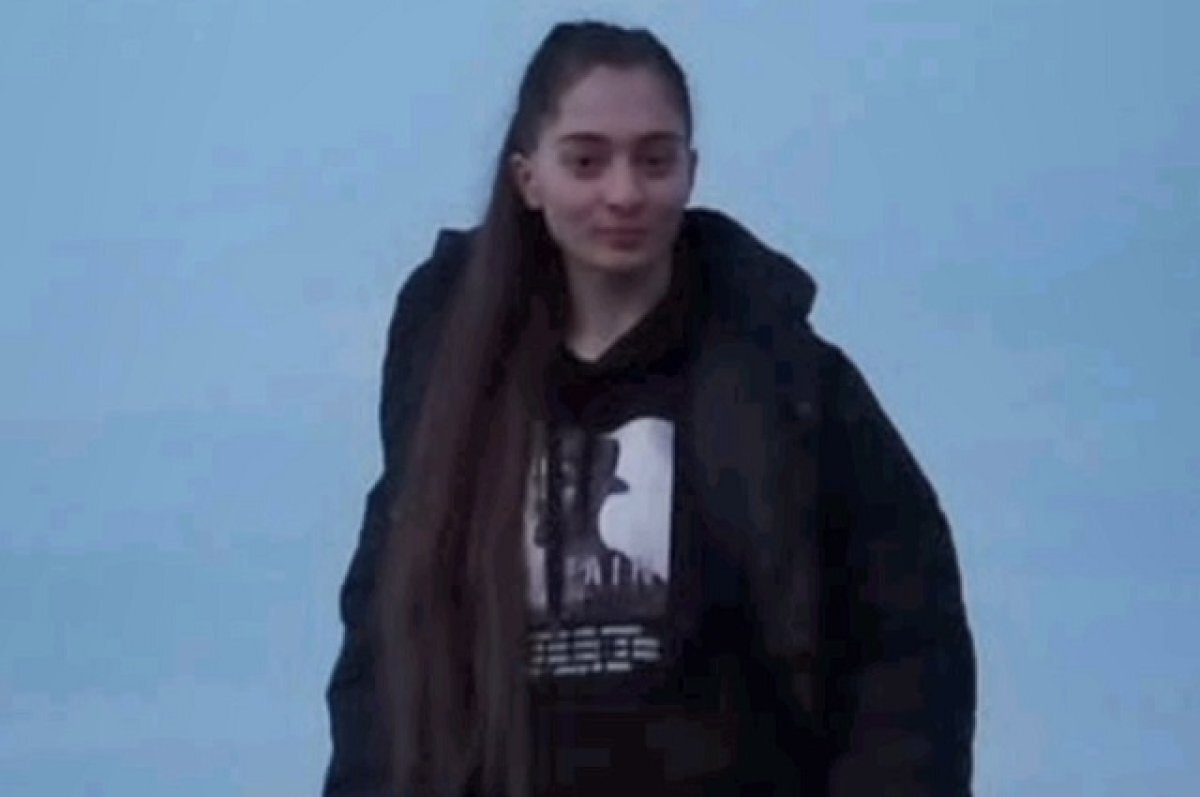    Анну последний раз видели на берегу.