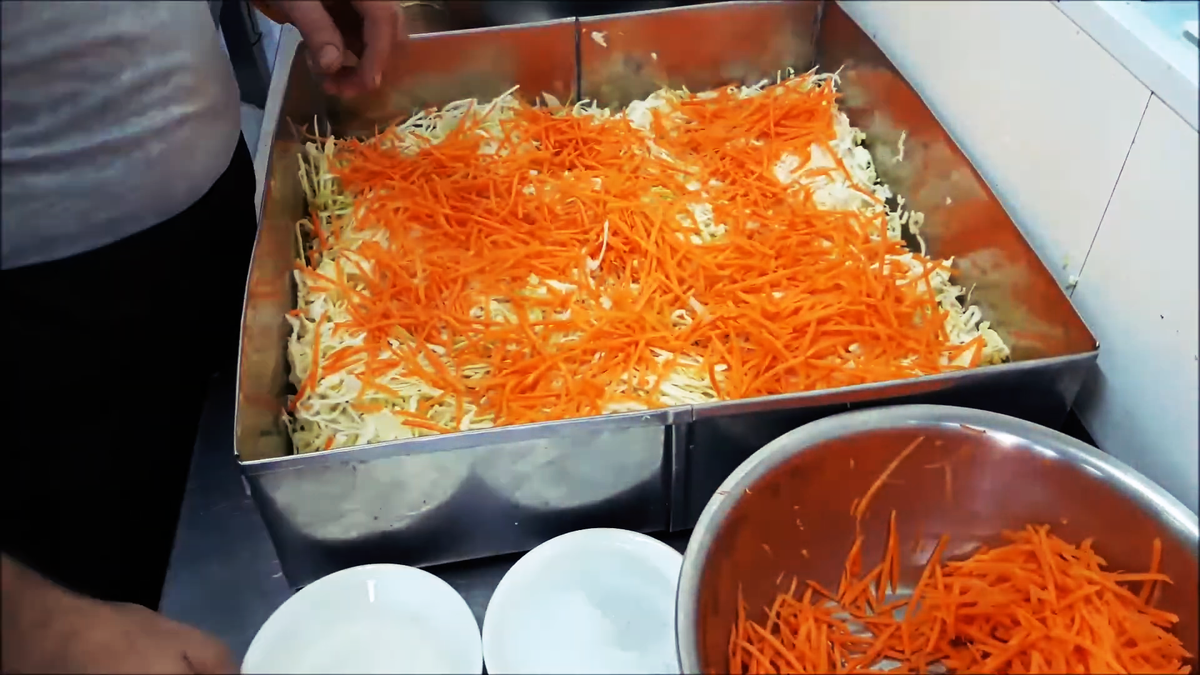 Соленая капуста. Квашеная капуста мем. Какую капусту можно квасить. Солёная капуста на зиму. Квашеная капуста афоризм.