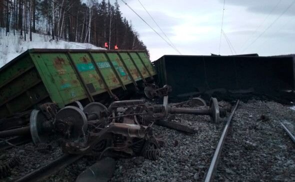 сход вагонов двжд. сход жд вагонов челябинск. крушение поезда ревда решёты. сошедшая с рельсов 1. сошедшая с рельсов 1.