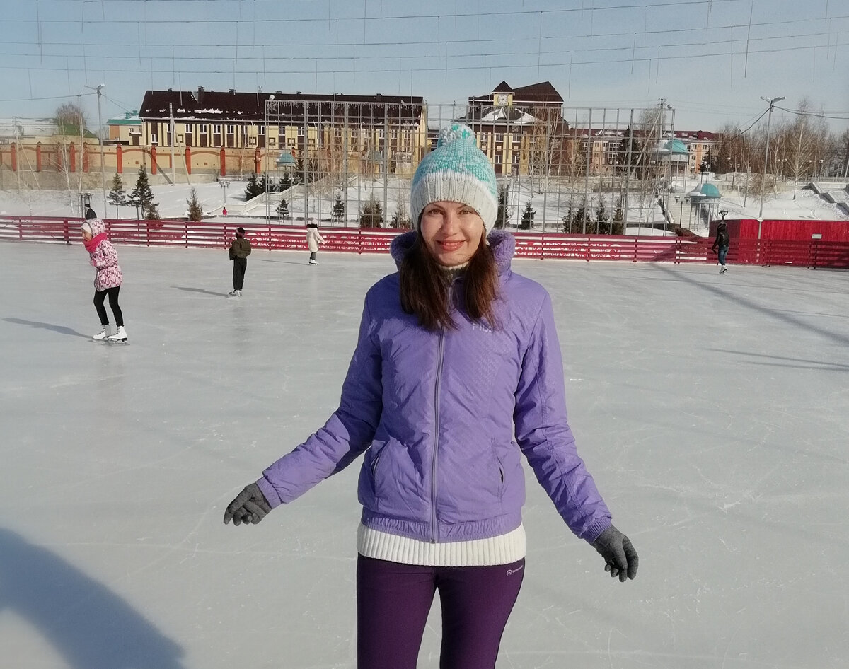 Автор на городском катке (фото 2019 года) 