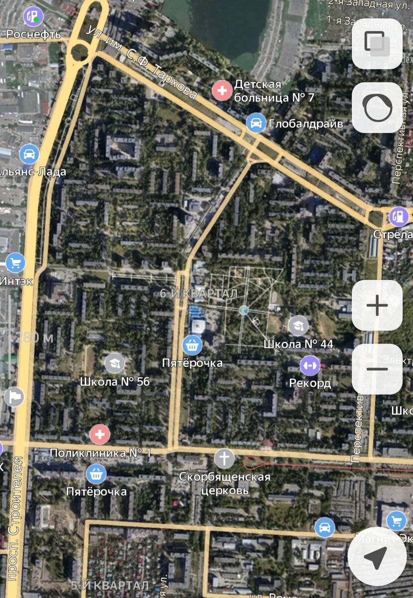 Знакомьтесь, так выглядит типичный микрорайон в Саратове. С вероятностью в 73% вы живете в таком же микрорайоне😀